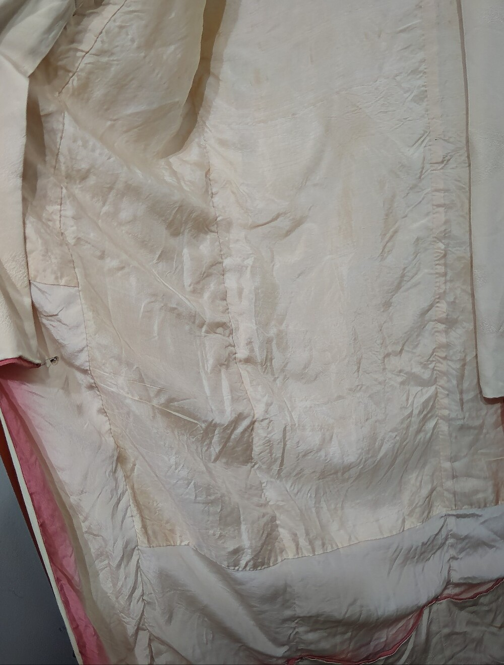 Authentic Japanese Cream Kimono with Orange & Gold Floral Accents 👘 - Picture 6 of 6
